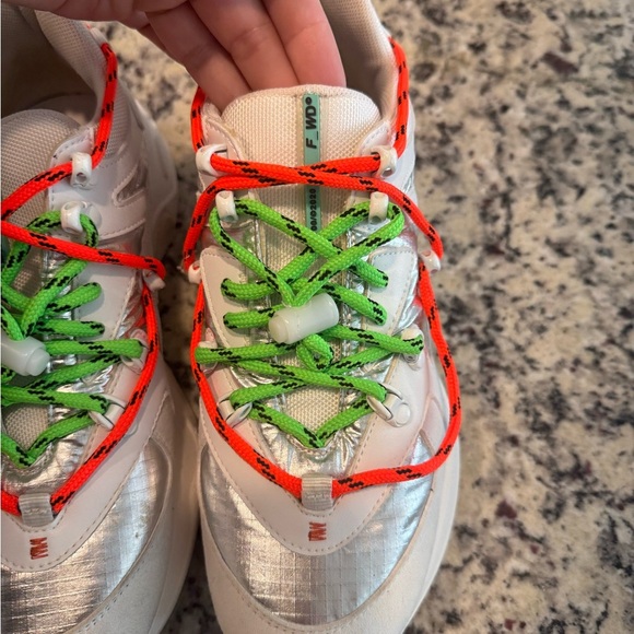 F_WD Women's Vegan Leather Toggle Sneakers - Picture 8 of 9